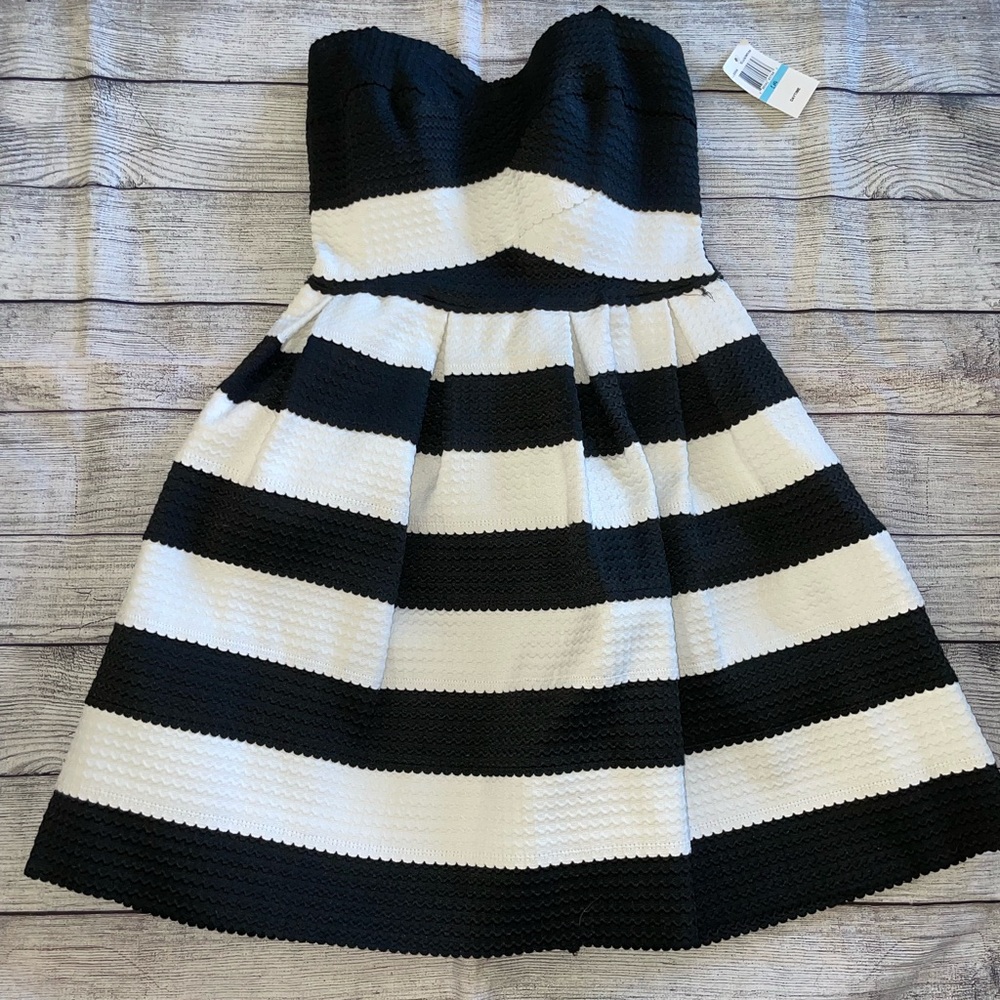 B Darlin Black and White Pleated Strapless Dress